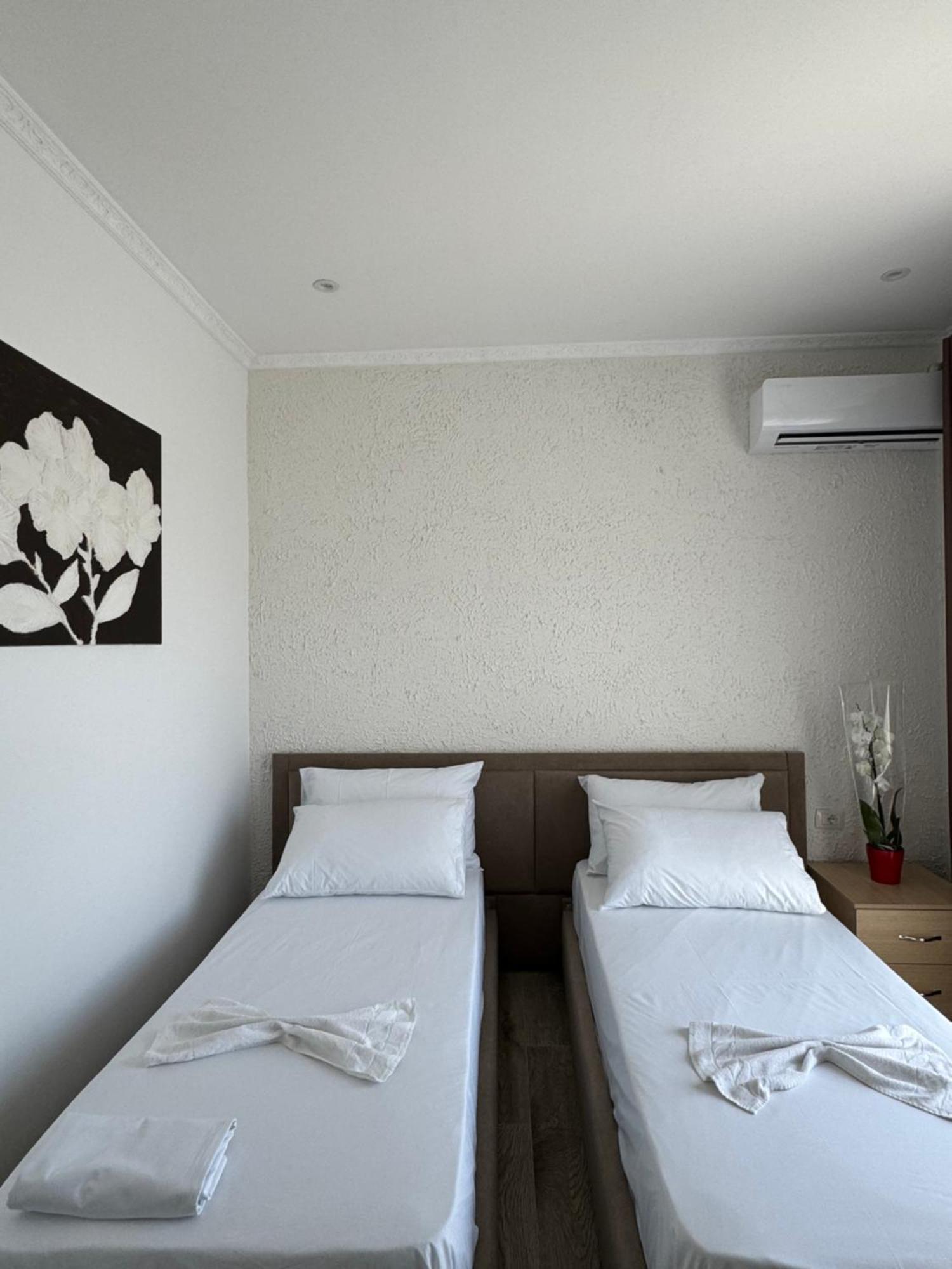 Vila Bleta Vlore Exterior photo
